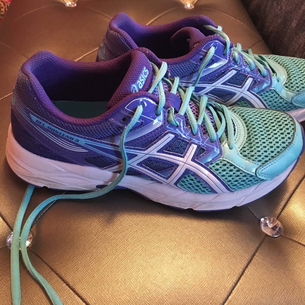 ASICS tennis shoes